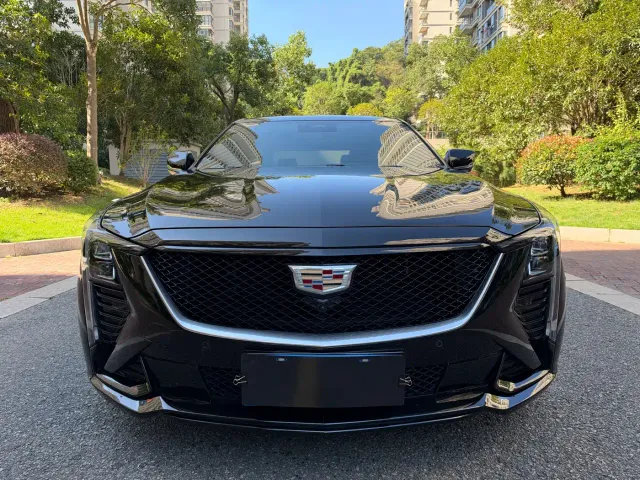 Cadillac CT5 — Фото автомобиля 2
