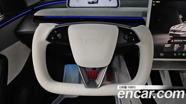 Tesla Model Y — Фото автомобиля 13