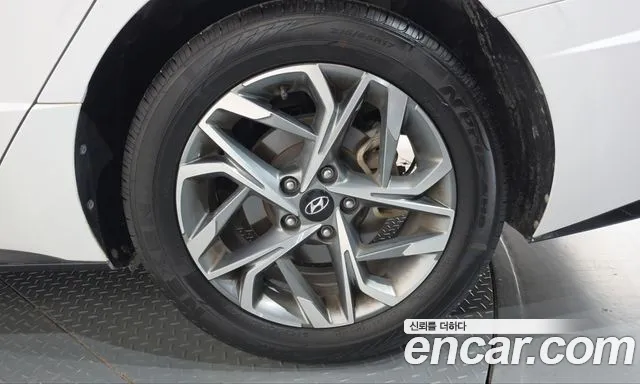 Hyundai Sonata — Фото автомобиля 6