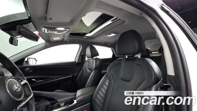 Hyundai AVANTE Avante (CN7) — Фото автомобиля 17