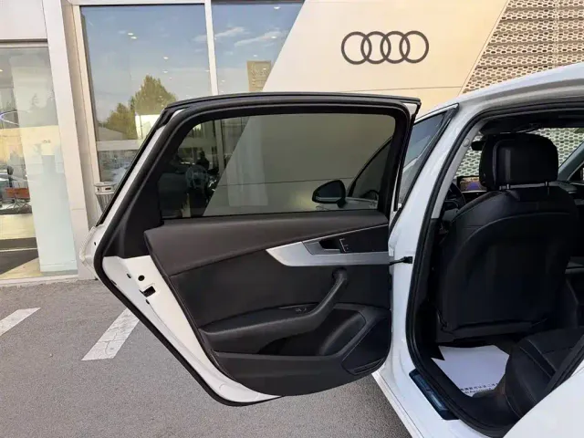 Audi A4L — Фото автомобиля 15