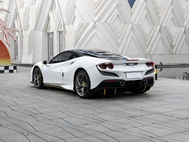 Ferrari F8 — Фото автомобиля 6