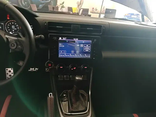 Subaru BRZ — Фото автомобиля 12