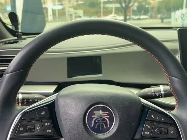 BYD Qin PLUS — Фото автомобиля 9