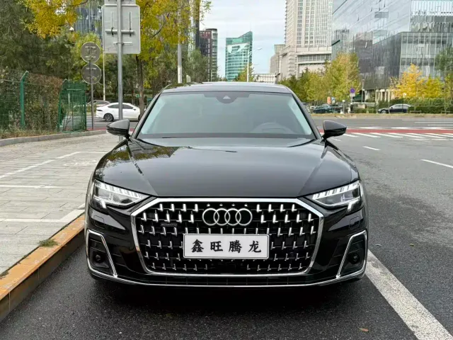 Audi A8 — Фото автомобиля 2