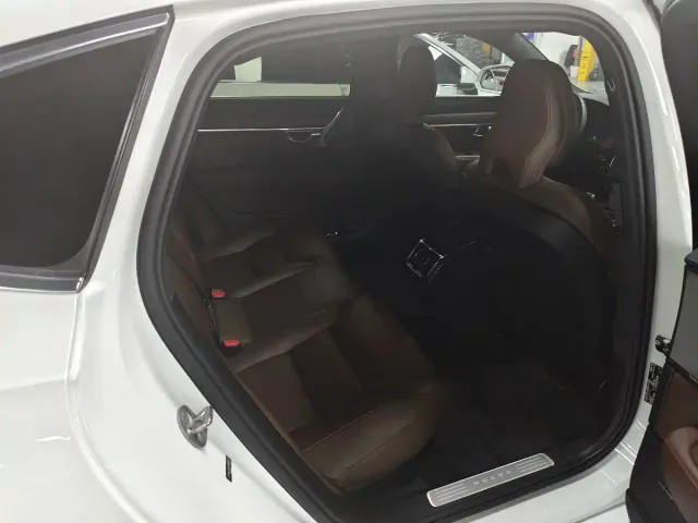 Volvo S90 — Фото автомобиля 6