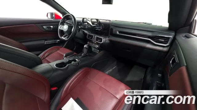 Ford Mustang — Фото автомобиля 6