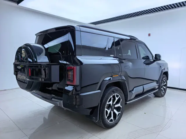 BYD FangChengBao Leopard 8 — Фото автомобиля 7