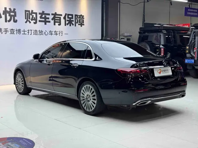Mercedes-Benz E-Class — Фото автомобиля 9