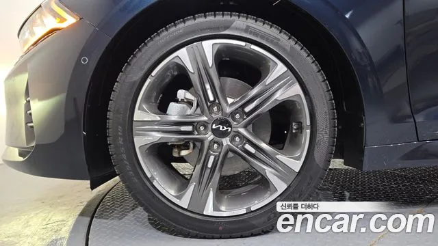 Kia K5 Signature — Фото автомобиля 5