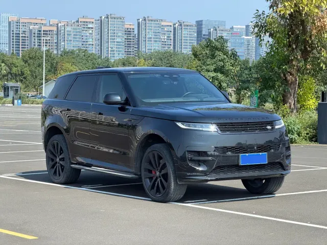 Land Rover Range Rover Sport — Фото автомобиля 3