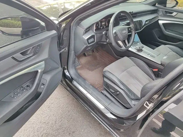 Audi A6L — Фото автомобиля 15