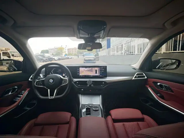 BMW 3 Series — Фото автомобиля 13