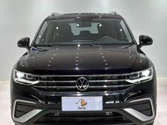 Volkswagen Tiguan L — Фото автомобиля 2