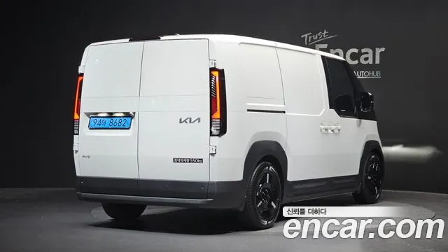 Kia PV5 — Фото автомобиля 2