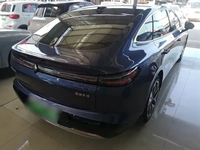 Baojun Xiangjing — Фото автомобиля 4