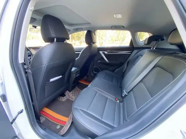 Geely Binyue — Фото автомобиля 14