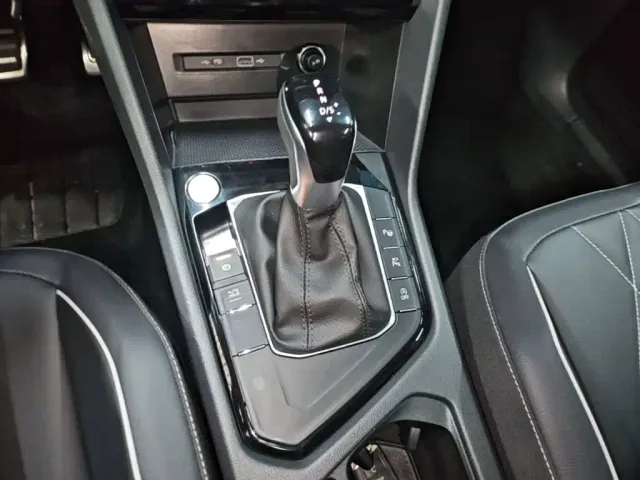 Volkswagen Tiguan L — Фото автомобиля 13