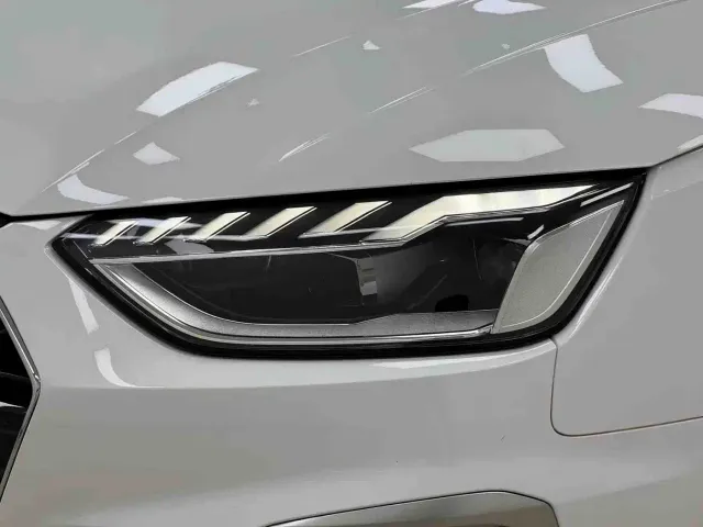 Audi A4L — Фото автомобиля 5