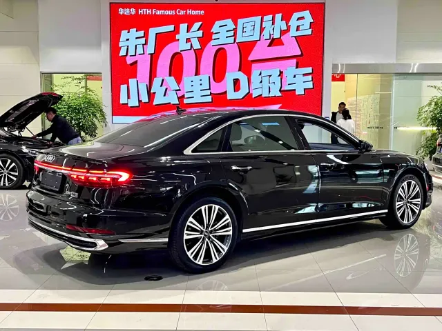 Audi A8 — Фото автомобиля 11