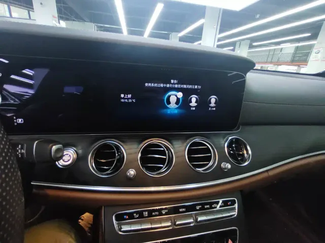 Mercedes-Benz E-Class — Фото автомобиля 8