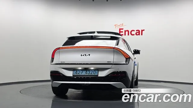 Kia EV6 — Фото автомобиля 4