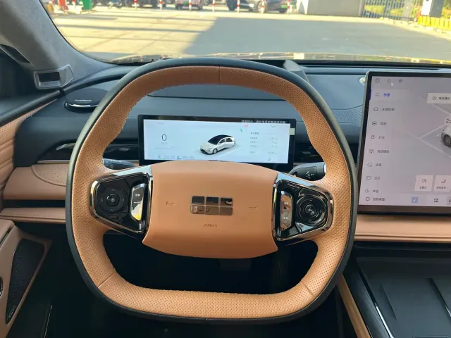 Geely Galaxy Xingyao 8 — Фото автомобиля 10