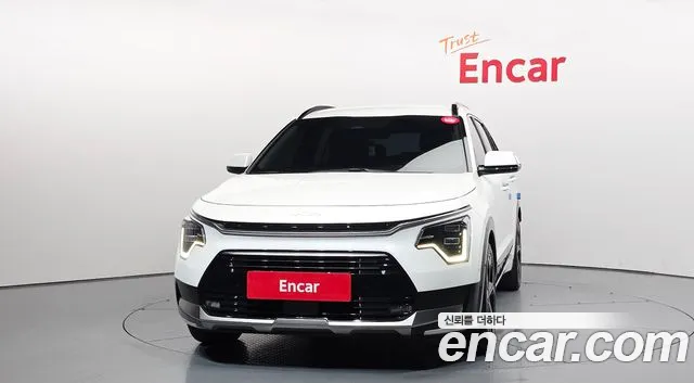 Kia Niro The All New Niro Signature — Фото автомобиля 2