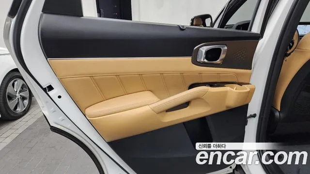Kia Sorento Sorento 4-е поколение Бензин 2.5T 2WD — Фото автомобиля 18