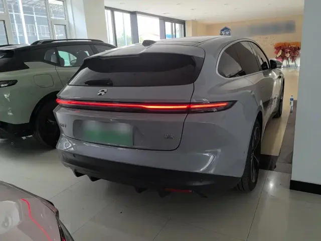 Nio ET5 Touring — Фото автомобиля 6