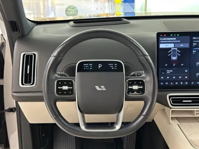 Li Auto L6 — Фото автомобиля 15
