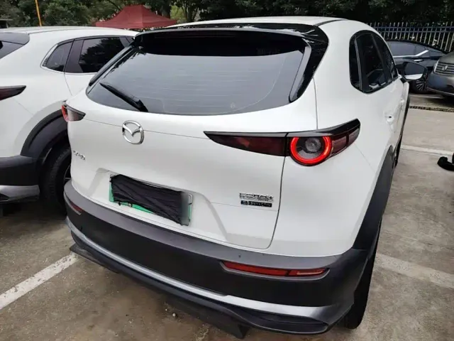 Mazda CX-30 EV — Фото автомобиля 6