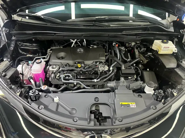 Toyota Granvia — Фото автомобиля 16