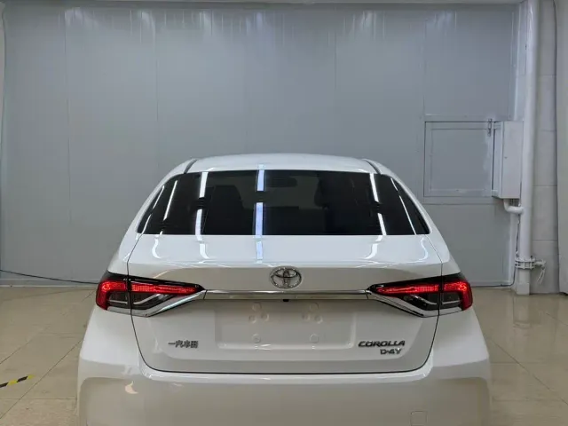 Toyota Corolla — Фото автомобиля 5