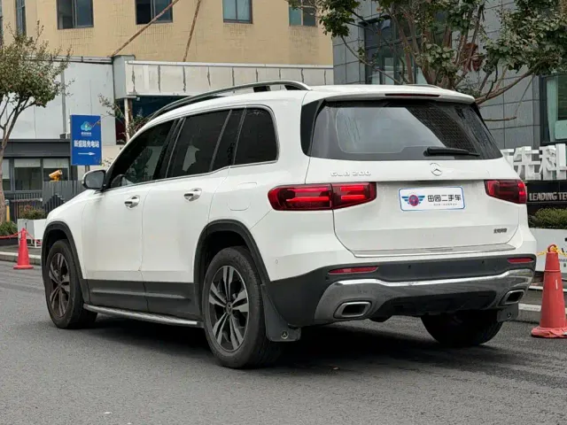 Mercedes-Benz GLB-Class — Фото автомобиля 4