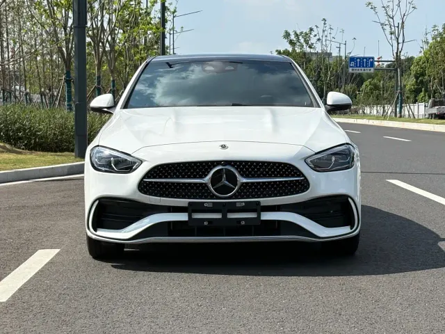 Mercedes-Benz C-Class — Фото автомобиля 2