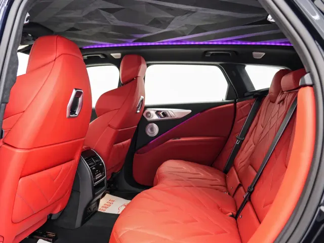 BMW XM — Фото автомобиля 16