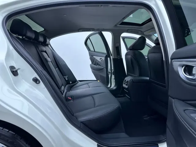 Infiniti Q50L — Фото автомобиля 23