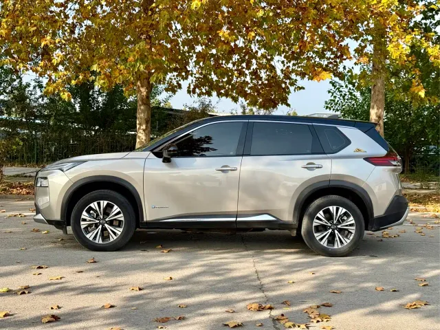 Nissan X-Trail — Фото автомобиля 8