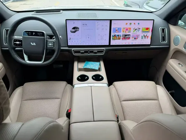 Li Auto L6 — Фото автомобиля 6