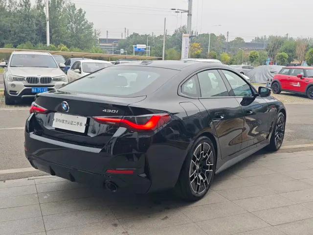 BMW 4 Series — Фото автомобиля 3