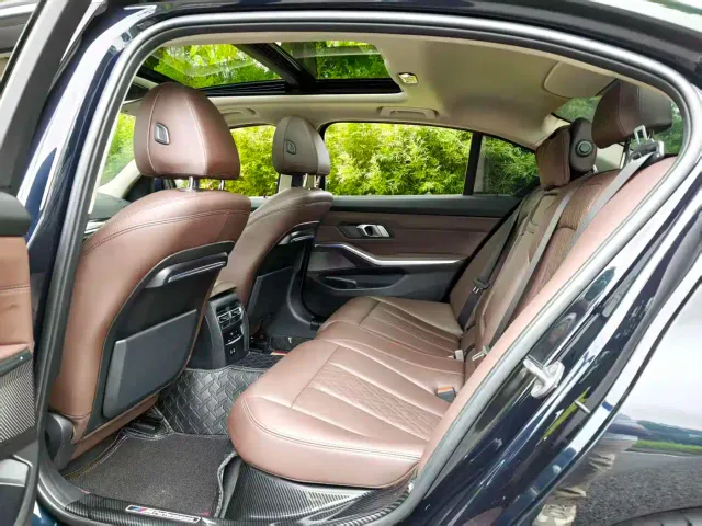 BMW 3 Series — Фото автомобиля 6