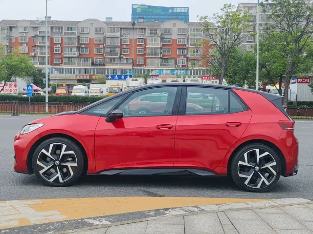 Volkswagen ID.3 — Фото автомобиля 8