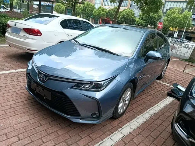 Фотография автомобиля — Toyota Corolla