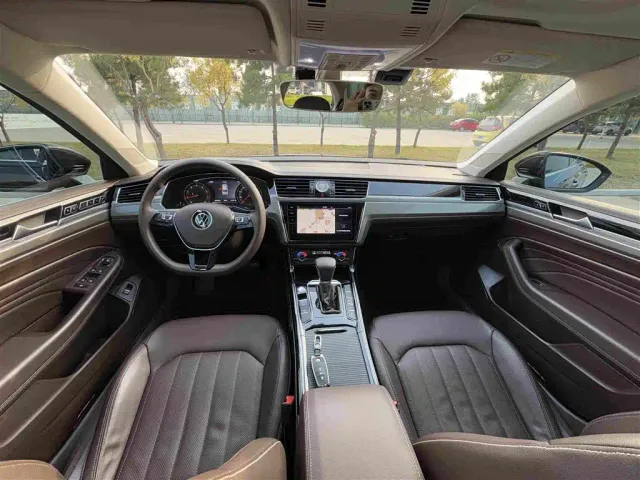 Volkswagen Phideon — Фото автомобиля 6