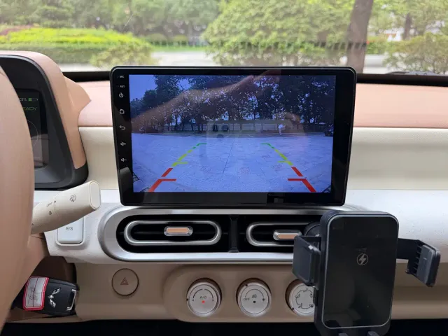 Wuling Hongguang Mini EV — Фото автомобиля 11
