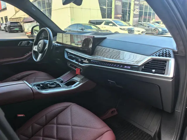 BMW X5 — Фото автомобиля 5