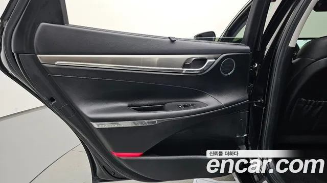 Hyundai Grandeur — Фото автомобиля 25