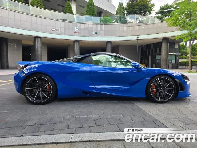 McLaren 720S — Фото автомобиля 11