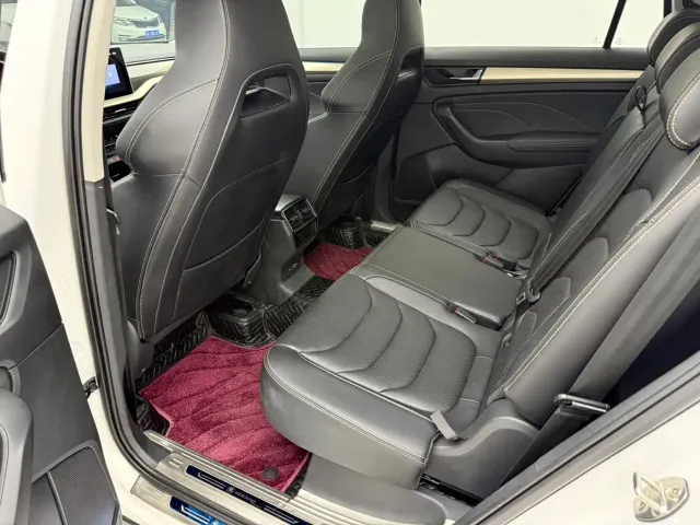 Skoda Kodiaq — Фото автомобиля 8